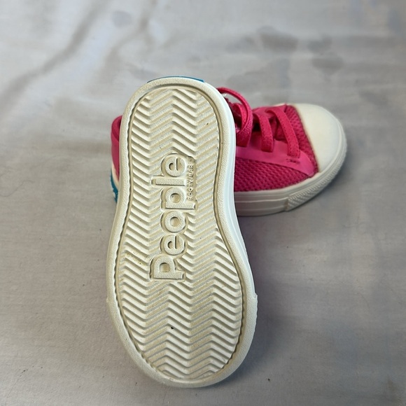 People - Pink and White Sneakers with Breathable Mesh and Sporty Design - Picture 7 of 7